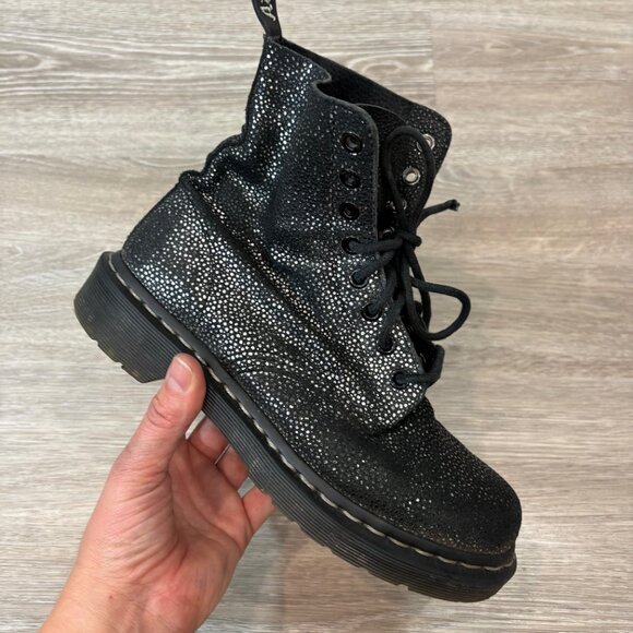 Dr. Martens Black Pascal Combat Boots AW004 Silver Print Sz US 6 - Picture 1 of 9